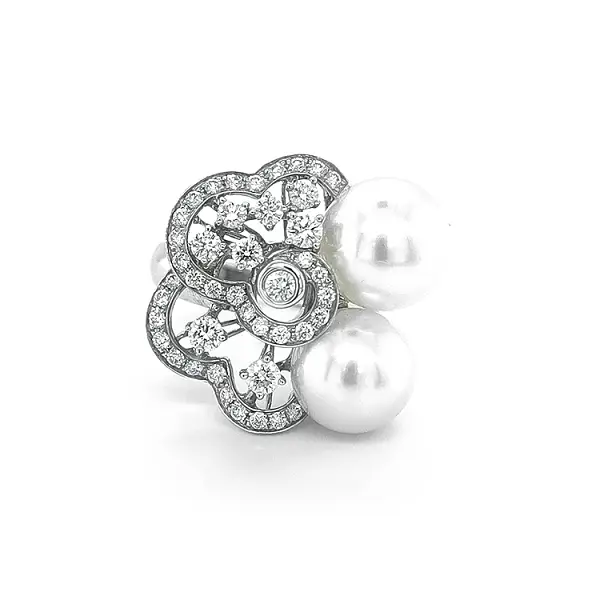 Goldring mit natürlichen Perlen und Diamanten