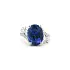 Weißgoldring mit ovalem Tansanit und Diamanten