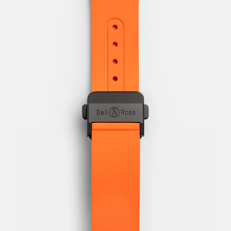 BR-X5-Carbon_Orange-Steel-Produit-Bracelet-4_v2_v2_v2.jpg