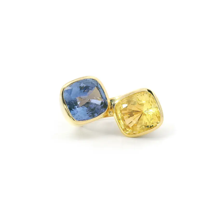 Ring aus 18K Gelbgold mit Blauem und Gelbem Saphir