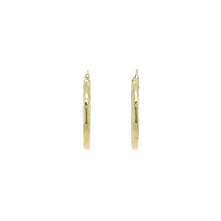 Elegante goldene Creolen