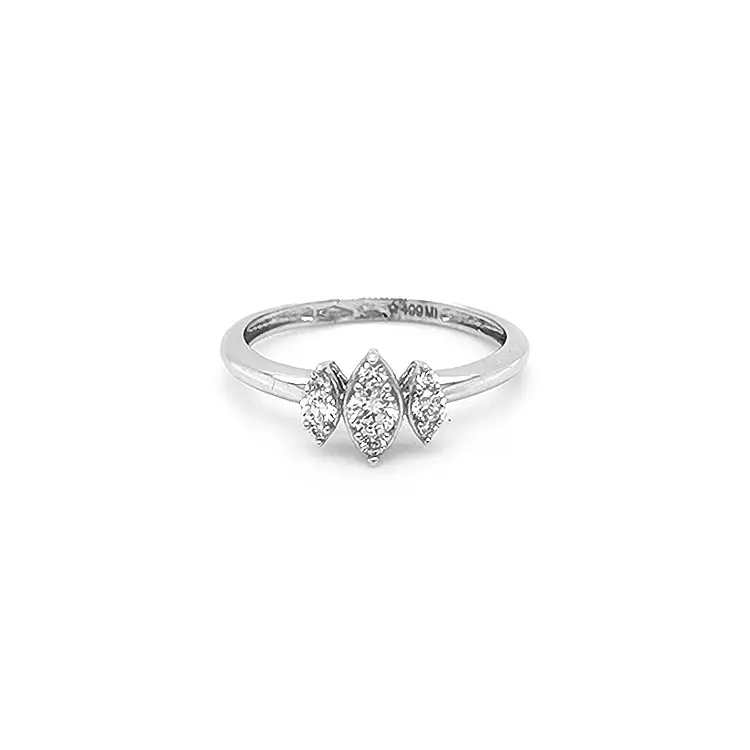 Goldring mit Diamanten