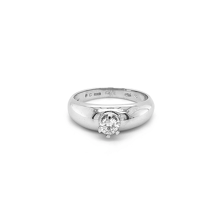 Gold Verlobungsring mit Diamant