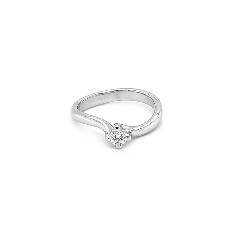 Gold Verlobungsring mit Diamant