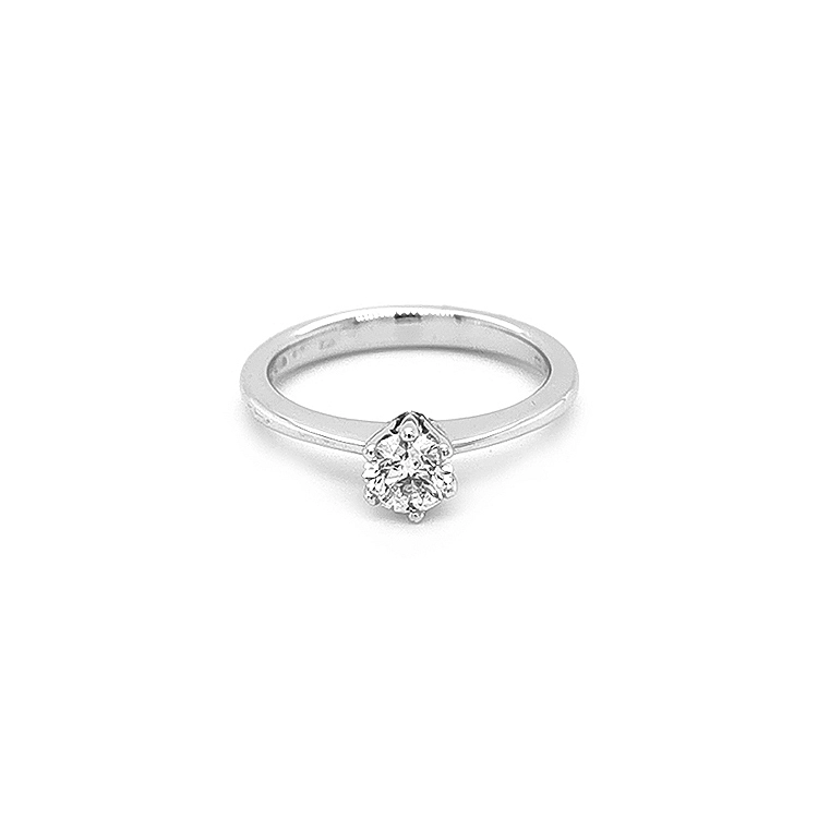 Gold Verlobungsring mit Diamant