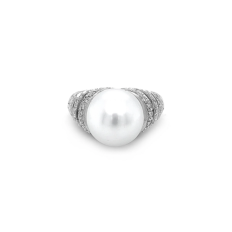 Goldring mit Naturperle und Diamanten