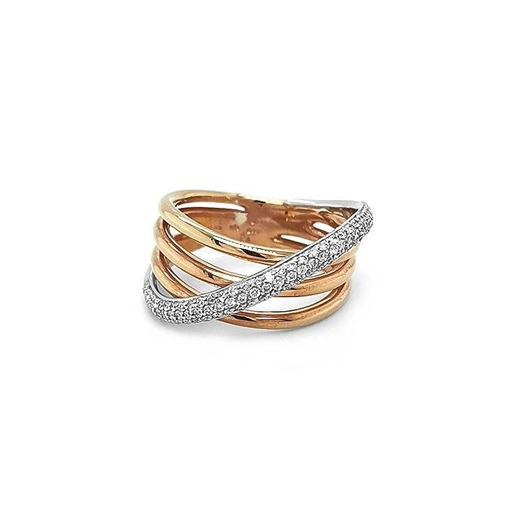 Goldring mit Diamanten