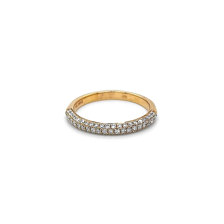 Goldring mit Diamanten