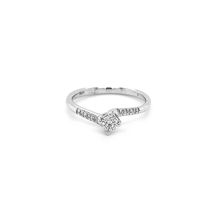 Verlobungsring aus Gold mit Diamanten