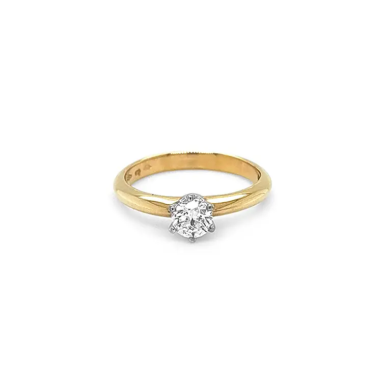Gold Verlobungsring mit Diamant