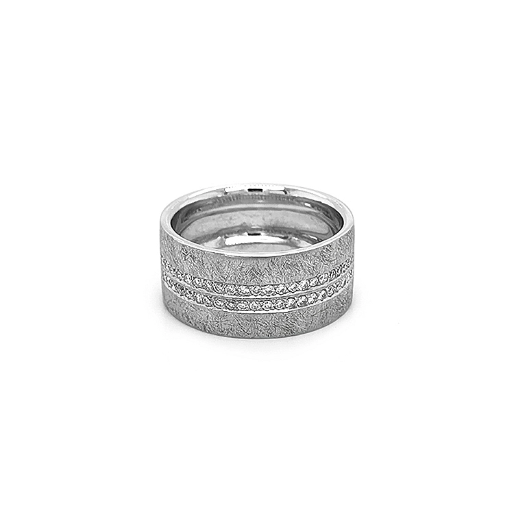 Goldring mit Diamanten
