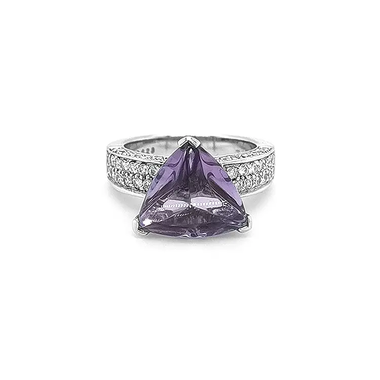Goldring mit Amethyst und Diamanten