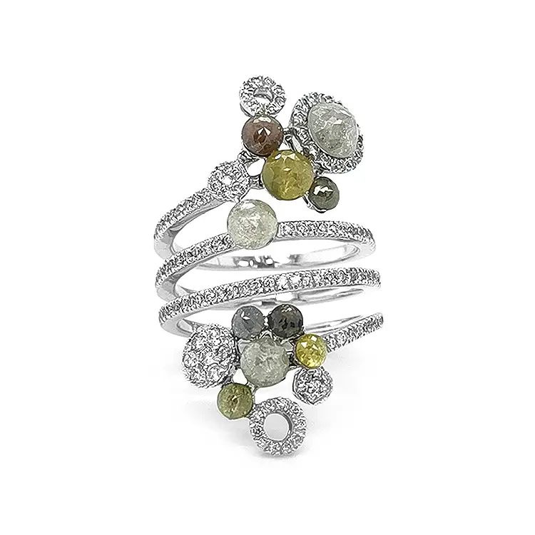 Goldring mit farbigen Diamanten