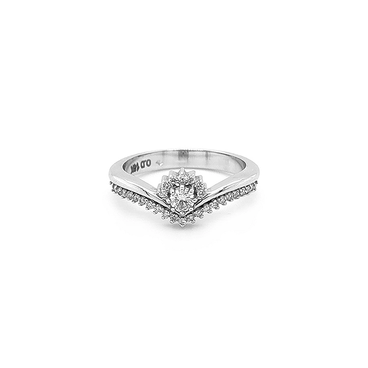 Goldring mit Diamanten