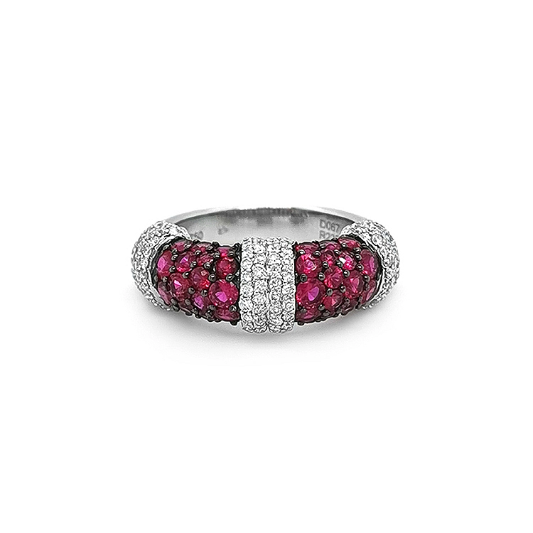 Goldring mit Rubinen und Diamanten