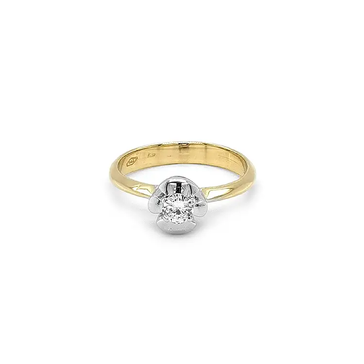 Gold Verlobungsring mit Diamant