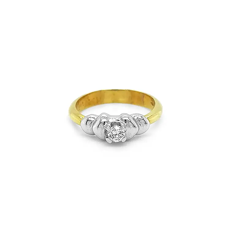 Gold Verlobungsring mit Diamant