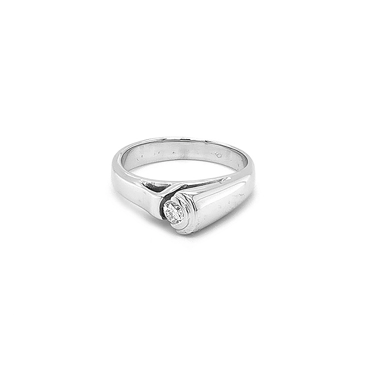 Gold Verlobungsring mit Diamant