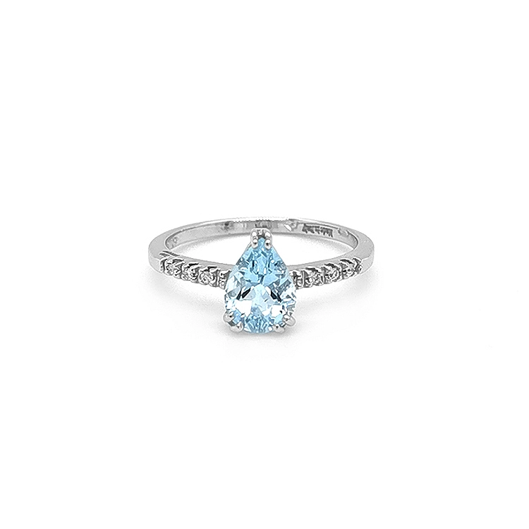 Goldring mit Aquamarin und Diamanten