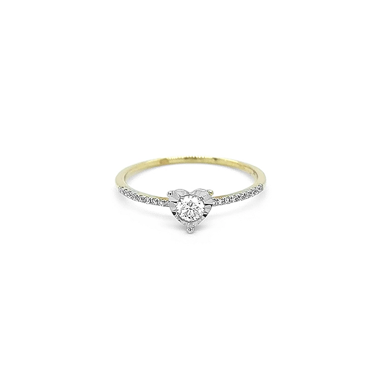 Verlobungsring aus Gold mit Diamanten