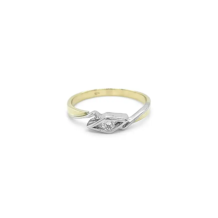 Gold Verlobungsring mit Diamant