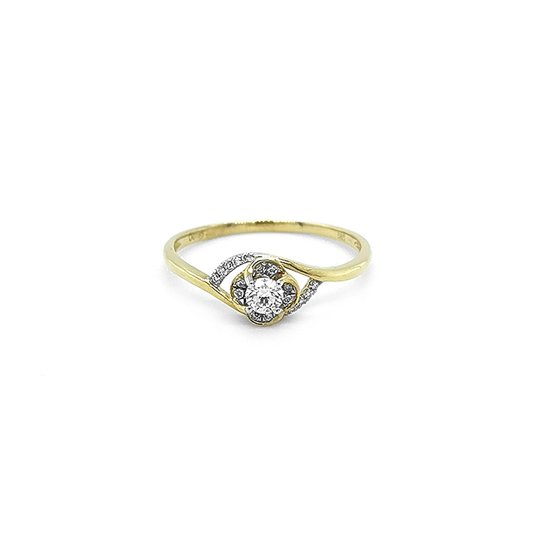 Verlobungsring aus Gold mit Diamanten