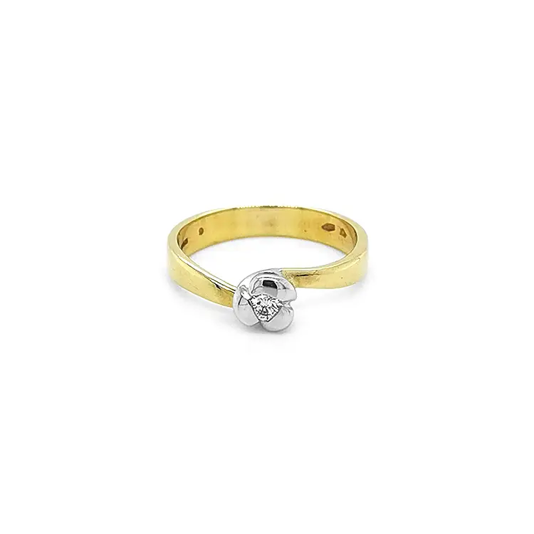 Gold Verlobungsring mit Diamant