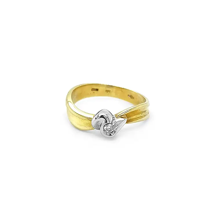 Gold Verlobungsring mit Diamant