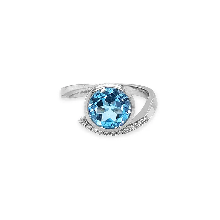 Goldring mit Blautopas und Diamanten