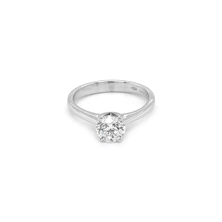 Verlobungsring aus Gold mit Diamant