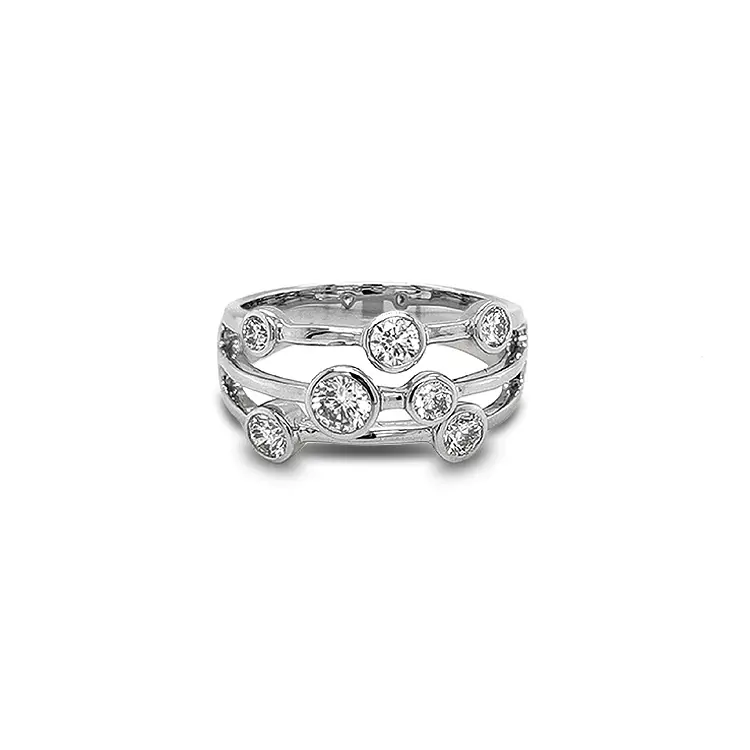 Goldring mit Diamanten