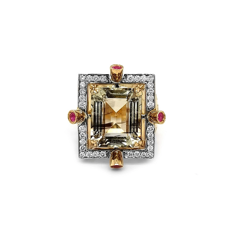 Goldring mit Topas und Diamanten