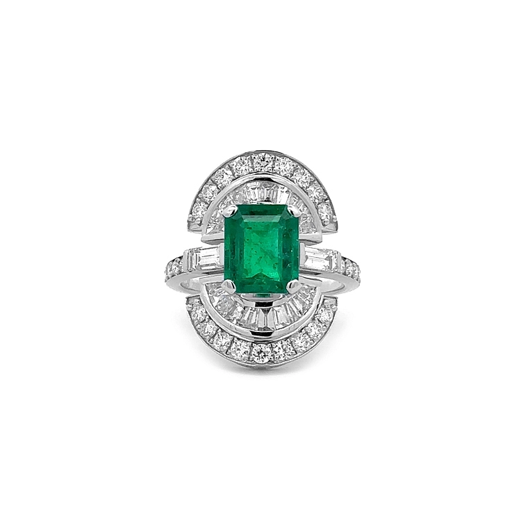 Goldring mit Smaragd und Diamanten
