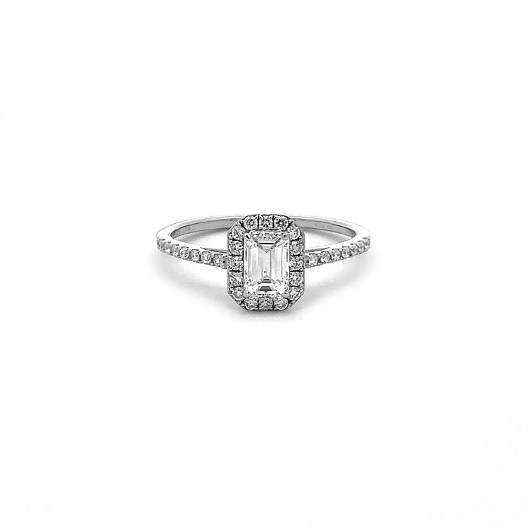 Verlobungsring aus Gold mit Diamanten