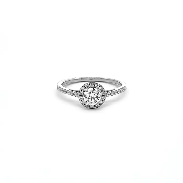 Verlobungsring aus Gold mit Diamanten