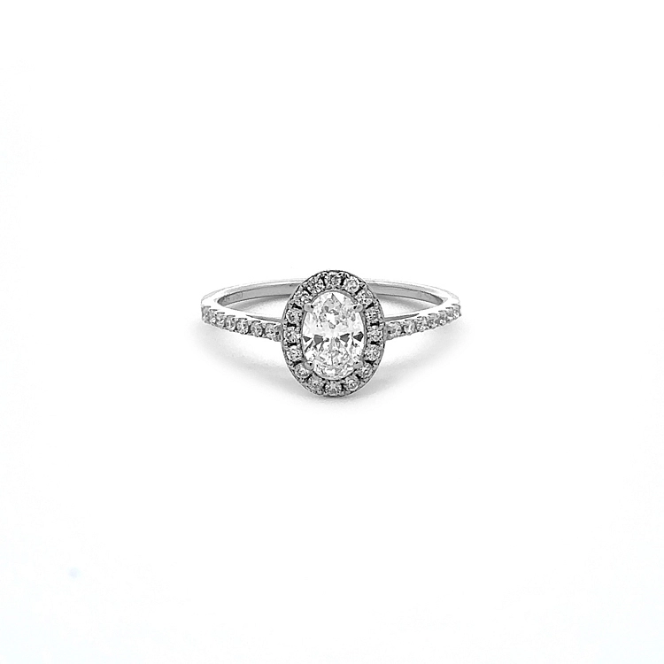 Verlobungsring aus Gold mit Diamanten