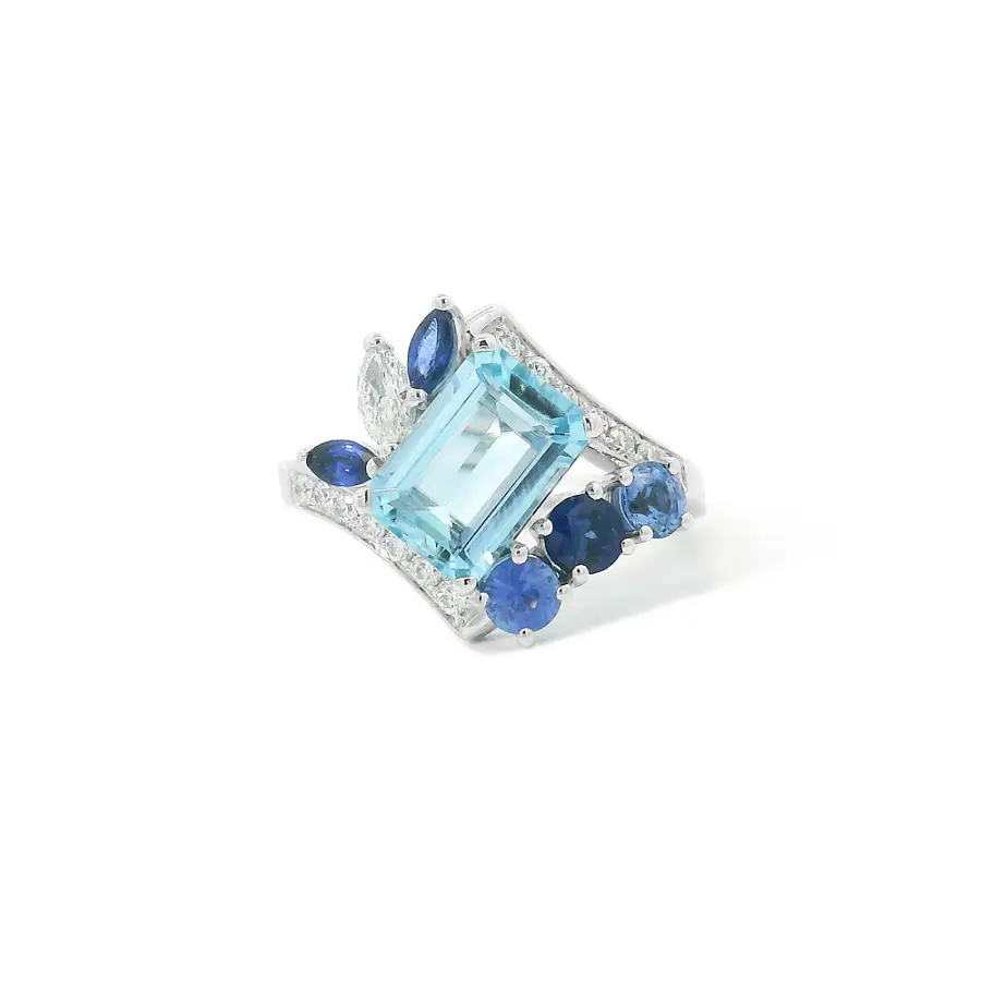 Exklusiver Ring mit Aquamarin, Saphir Glitzer und Diamanten