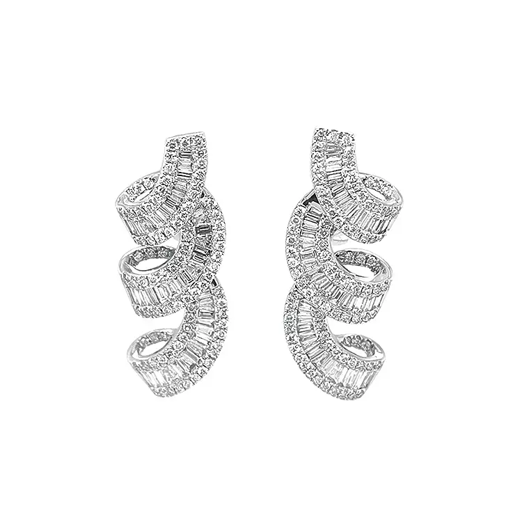 Gold-Ohrringe mit Diamanten