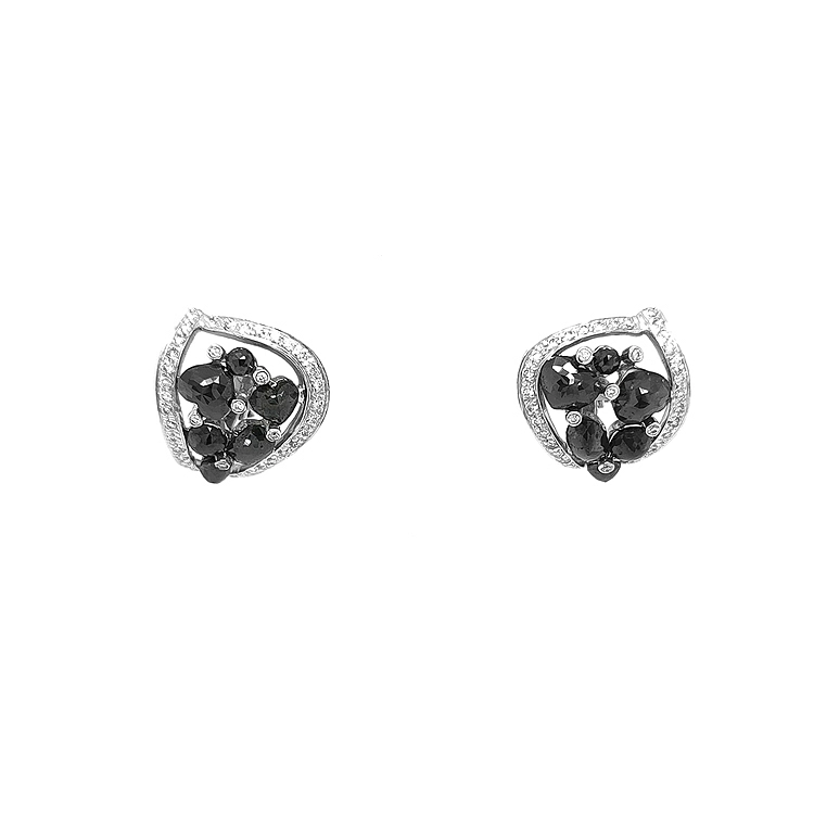 Goldohrringe mit schwarzen und weißen Diamanten