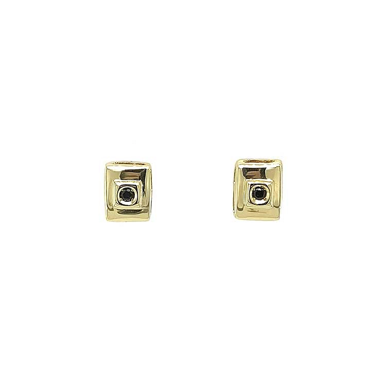 Goldohrringe mit schwarzen Diamanten