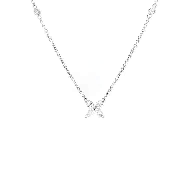 Goldanhänger mit Diamanten