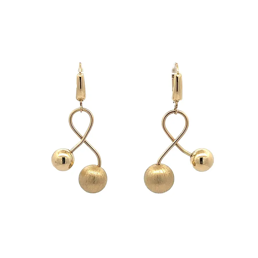 Goldfarbene Ohrringe mit Anhänger