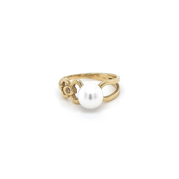 Goldring mit Perle