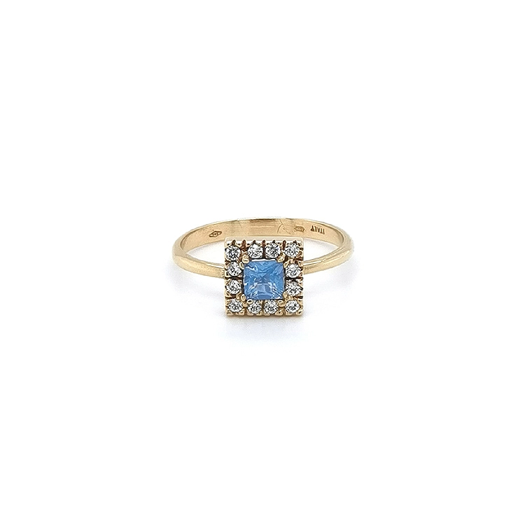 Goldring mit blauem Stein