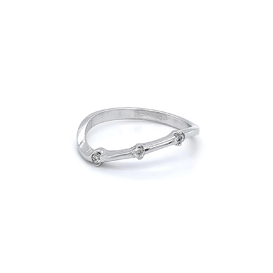Ring mit Zirkonen aus Weißgold