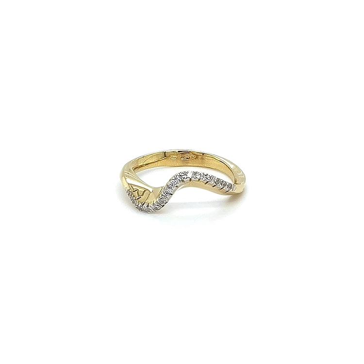 Goldring mit Zirkonen
