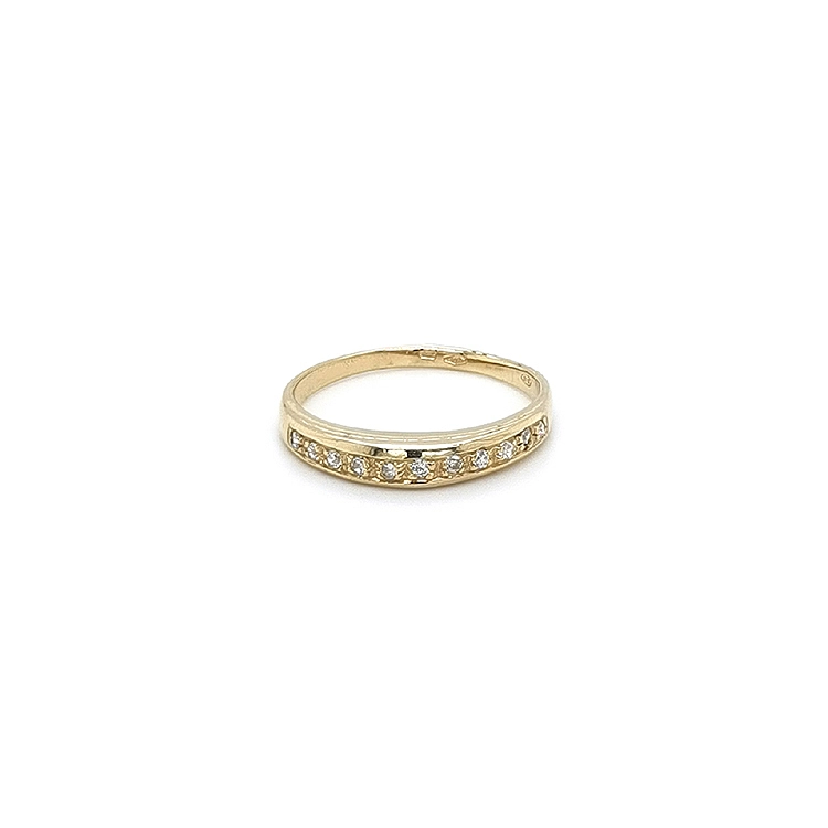 Goldring mit Zirkonen