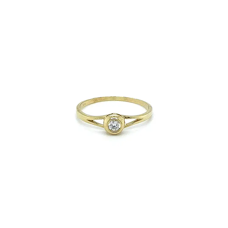 Gold Verlobungsring mit Zirkon