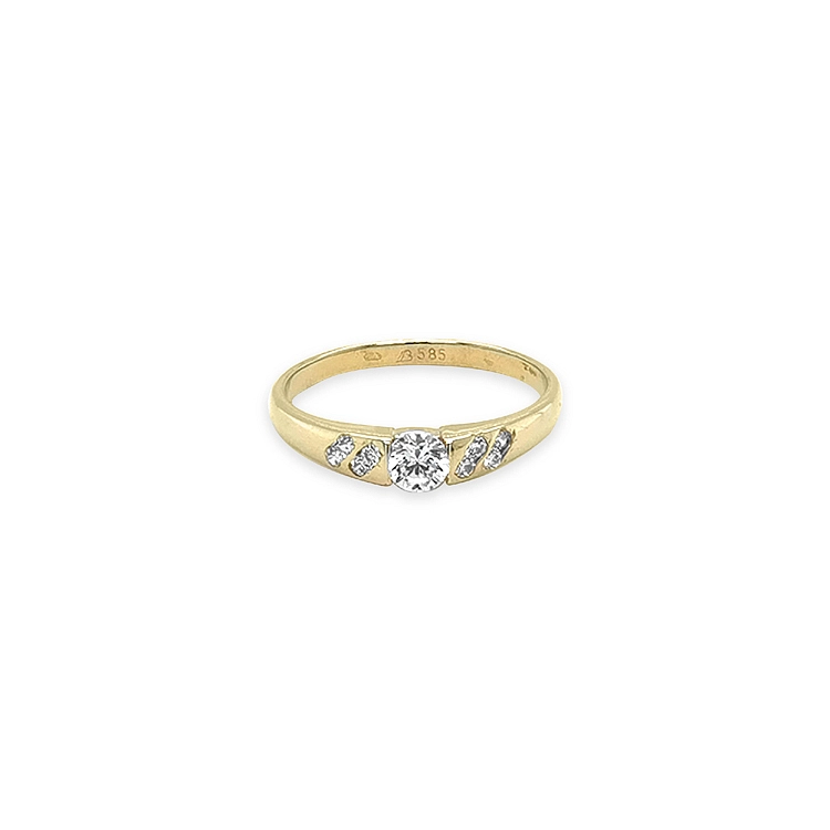 Goldring mit kubischem Zirkon
