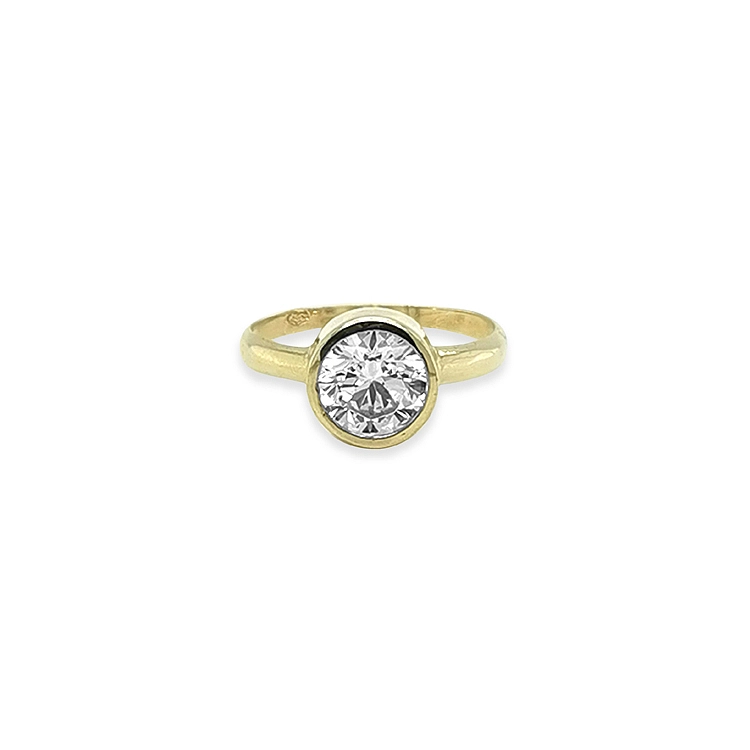 Verlobungsring aus Gold mit kubischem Zirkon
